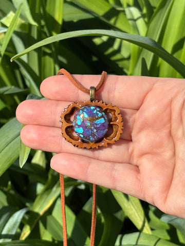 Mohave Kingman Turquoise Walnut Pendant Necklace